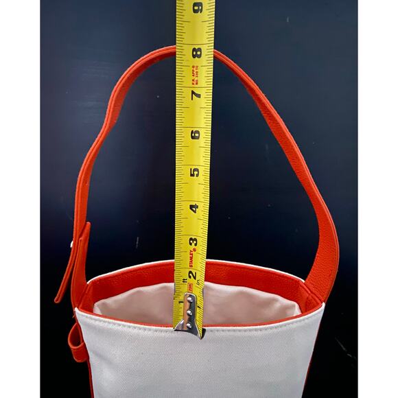 Casual Cream Canvas Shoulder Bag w/Orange Faux Leather Trim sz OS - Picture 13 of 13